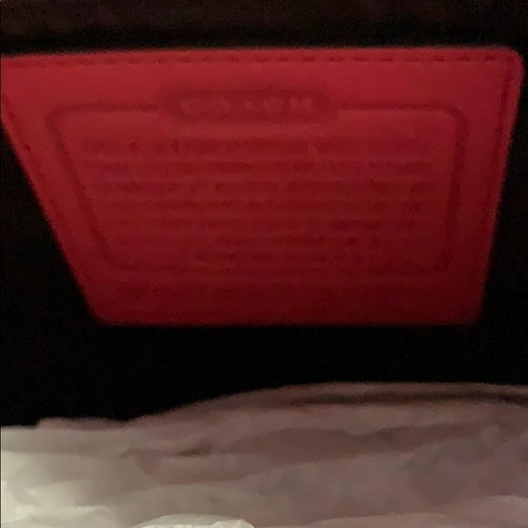 Beautiful coral coach hobo bag - Picture 4 of 8